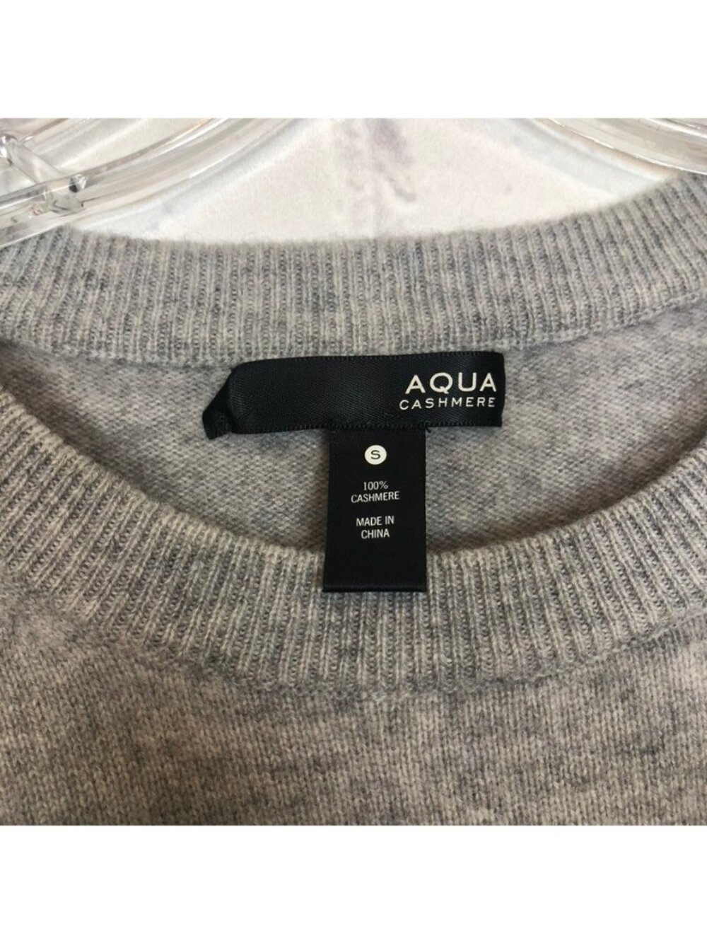 Aqua 100% Cashmere Gray Sweater Size S - Picture 5 of 6